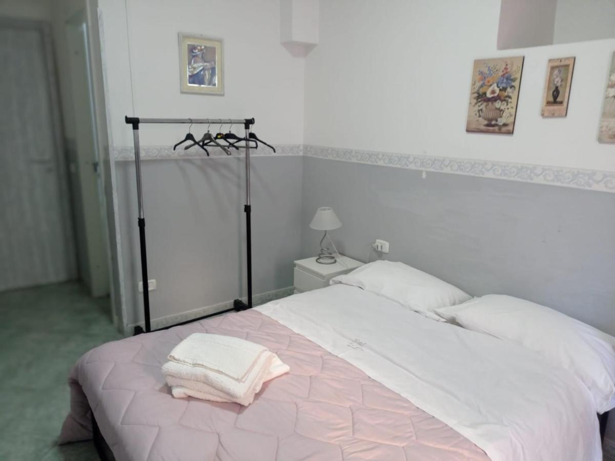 Hotel Alloggio Del Conte Naples Exterior photo